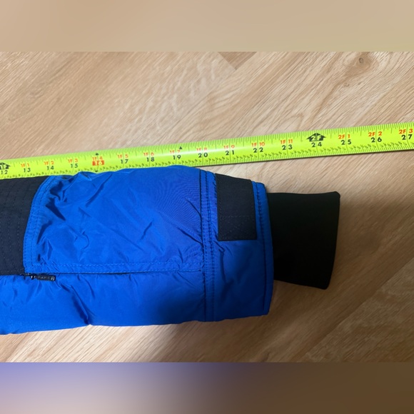 Luxury Gucci Youth Down Blue Hooded Jacket with Black Accents (Waterproof) - Picture 14 of 16